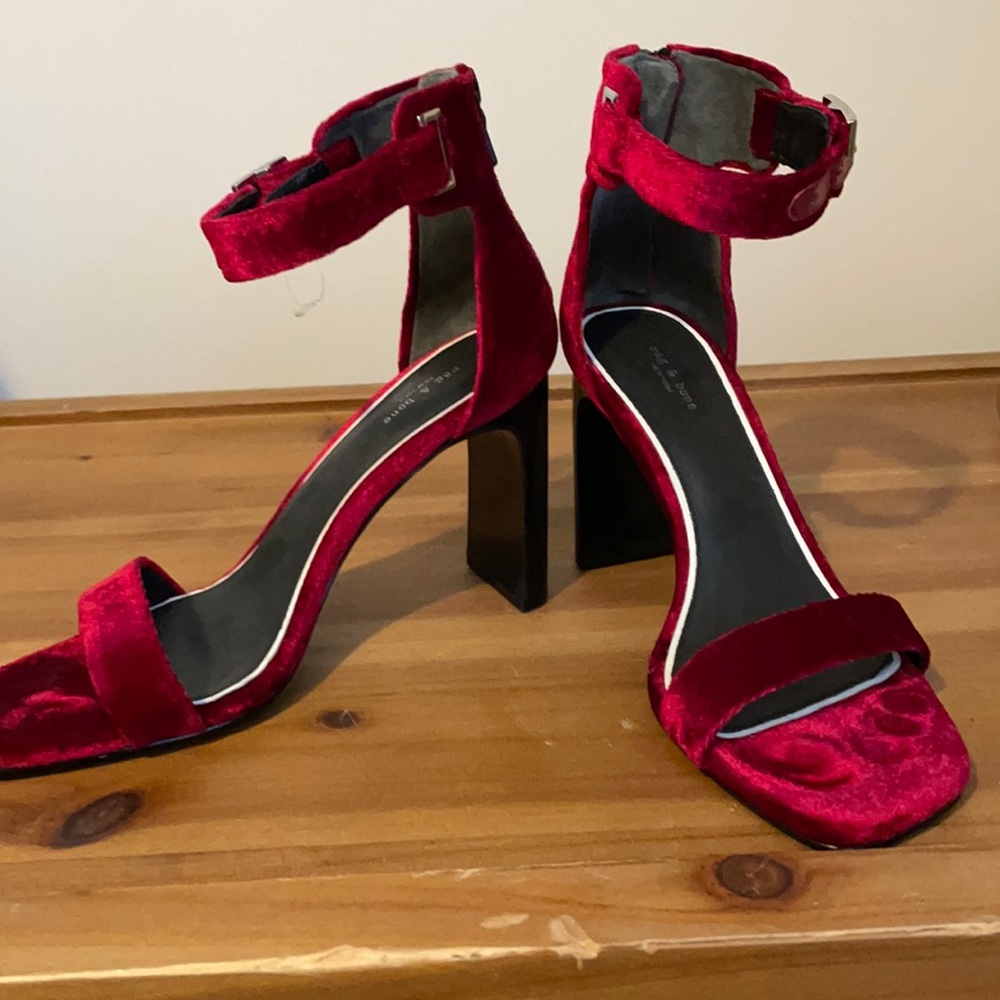 Red velvet rag and bone size 6 never worn